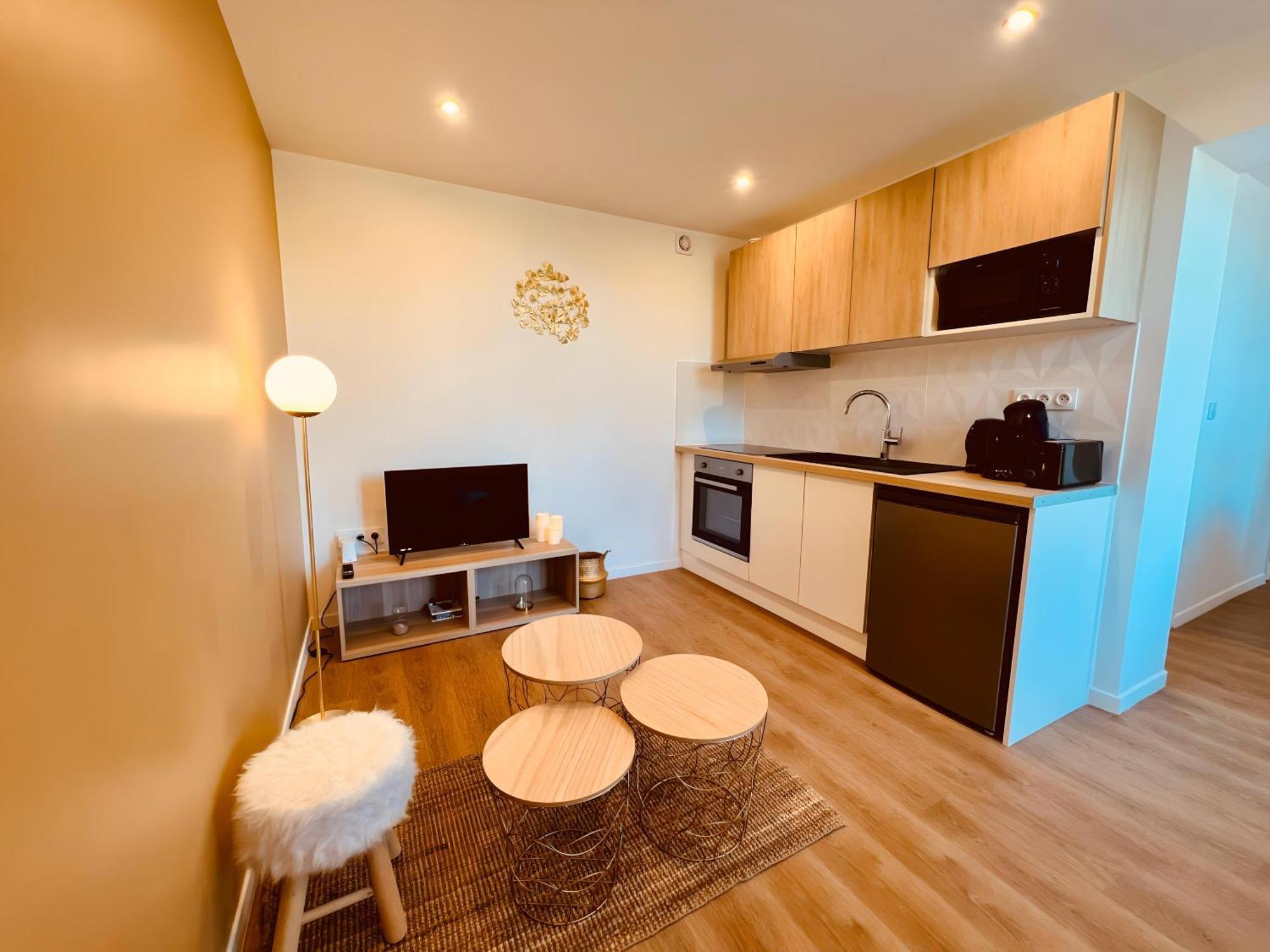 Le Golden Garden - Home Homy Montluçon Екстериор снимка